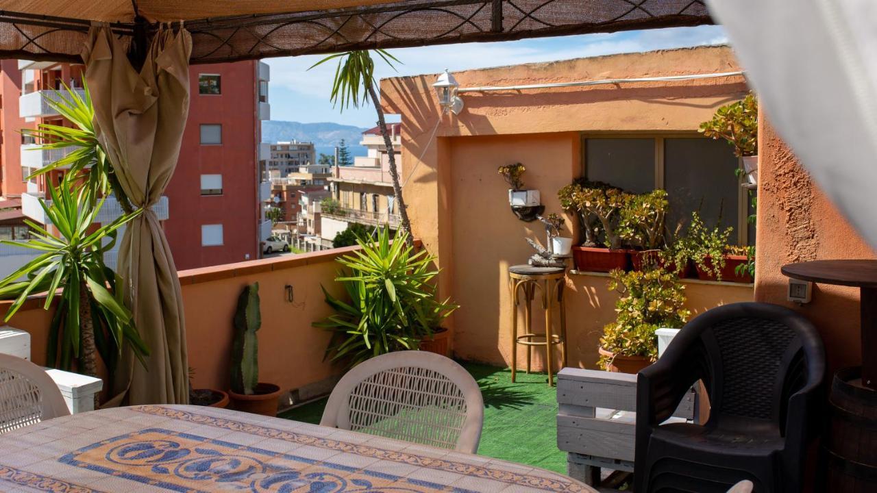 Like Home Apartment Reggio Calabria Exterior photo